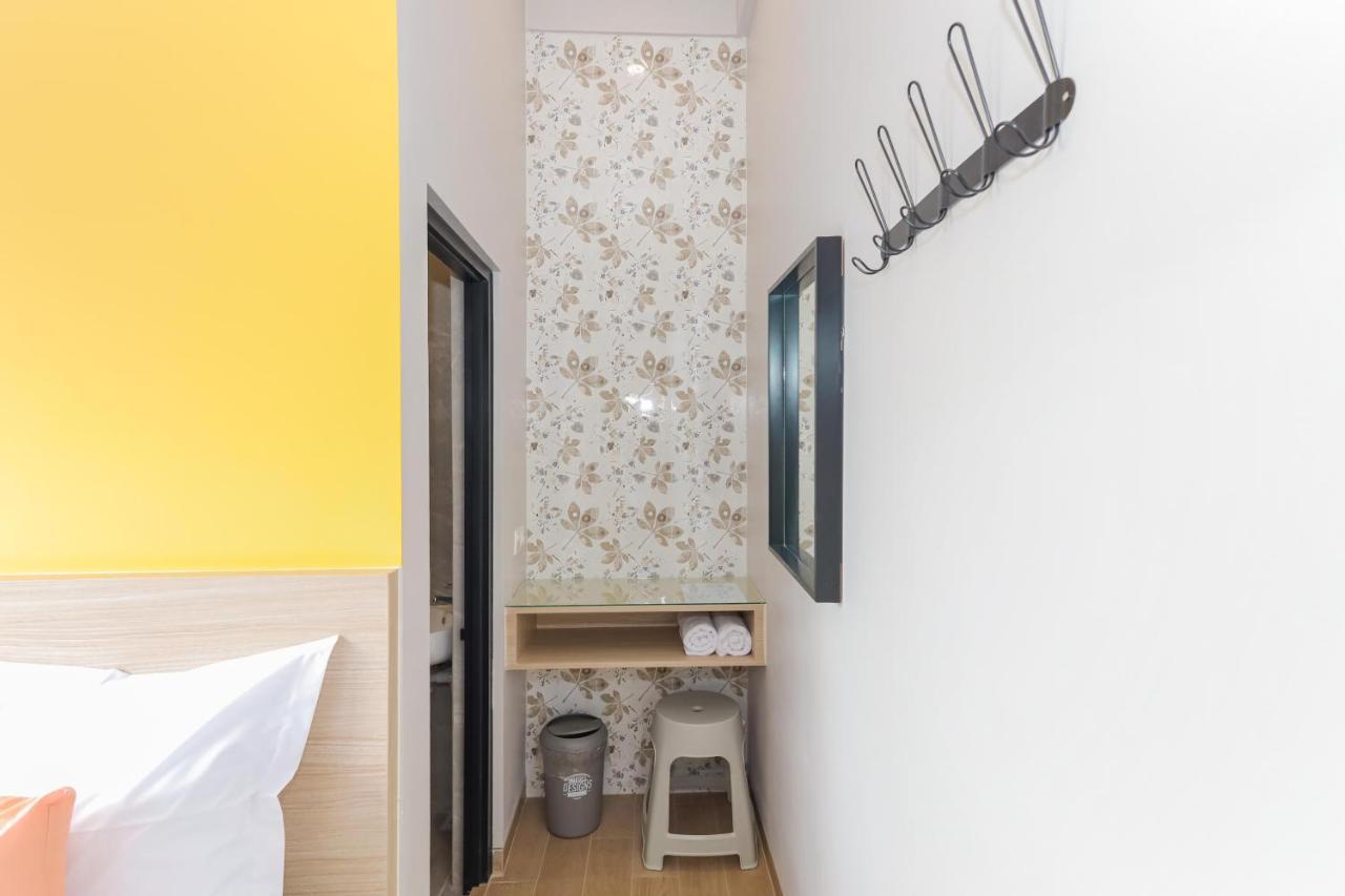 Sans Hotel Clover Ace Surabaya By Reddoorz Ngoại thất bức ảnh