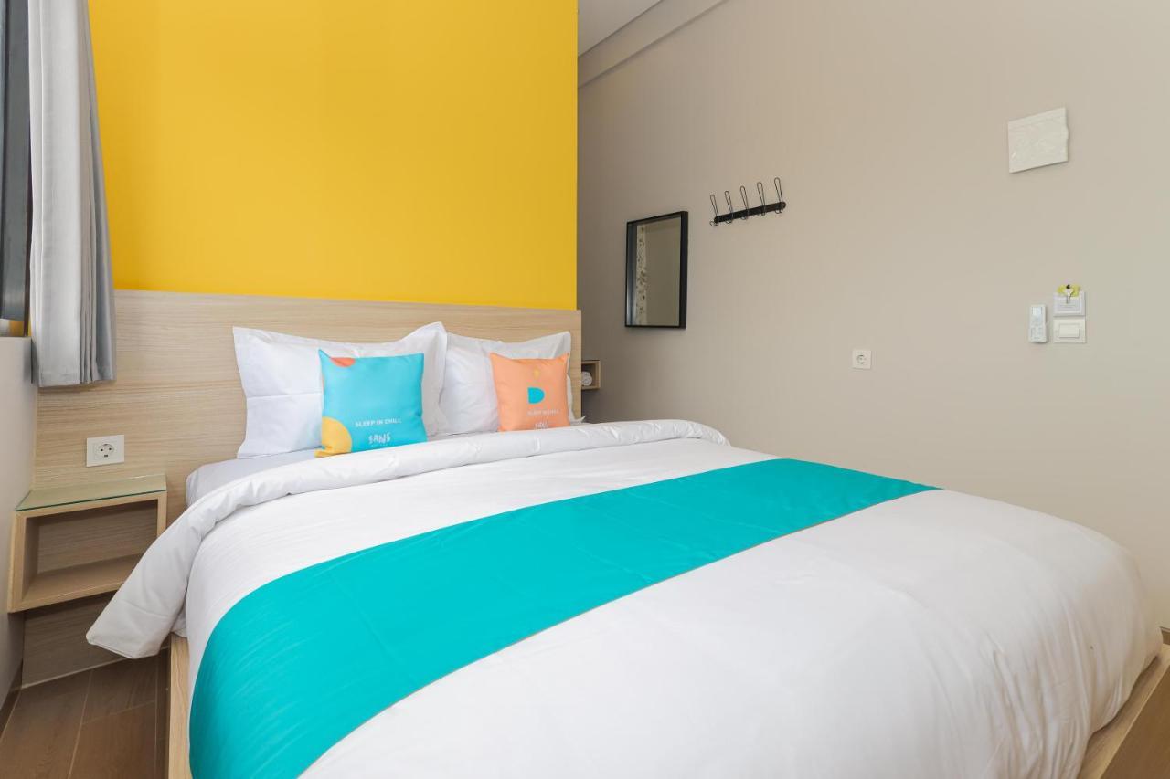 Sans Hotel Clover Ace Surabaya By Reddoorz Ngoại thất bức ảnh